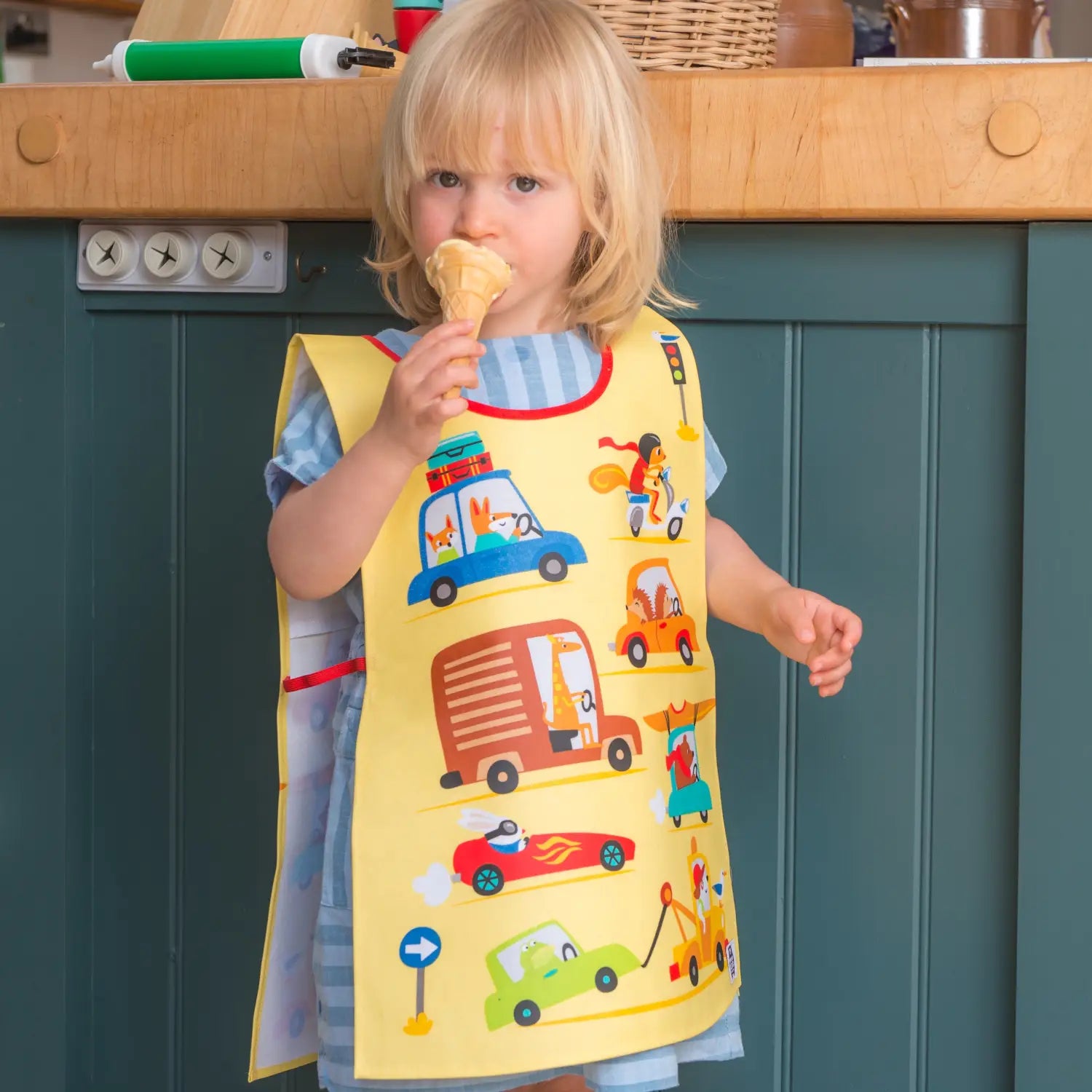 Kids Aprons - I Want That Present