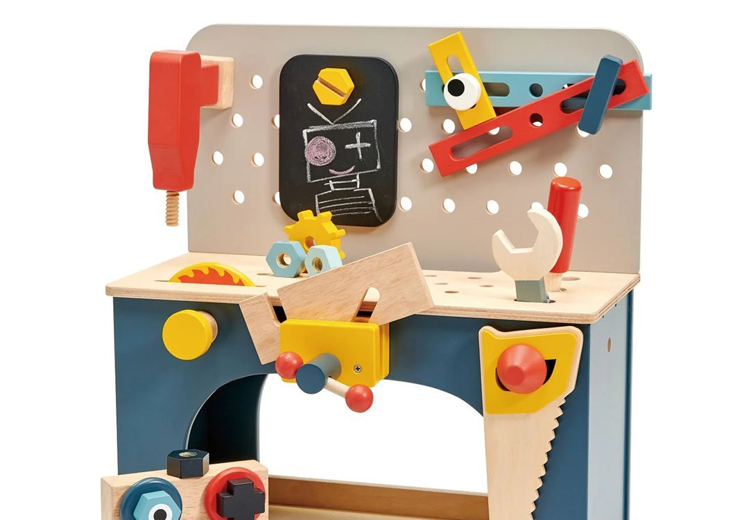 Tool Sets & Workbenches - I Want That Present