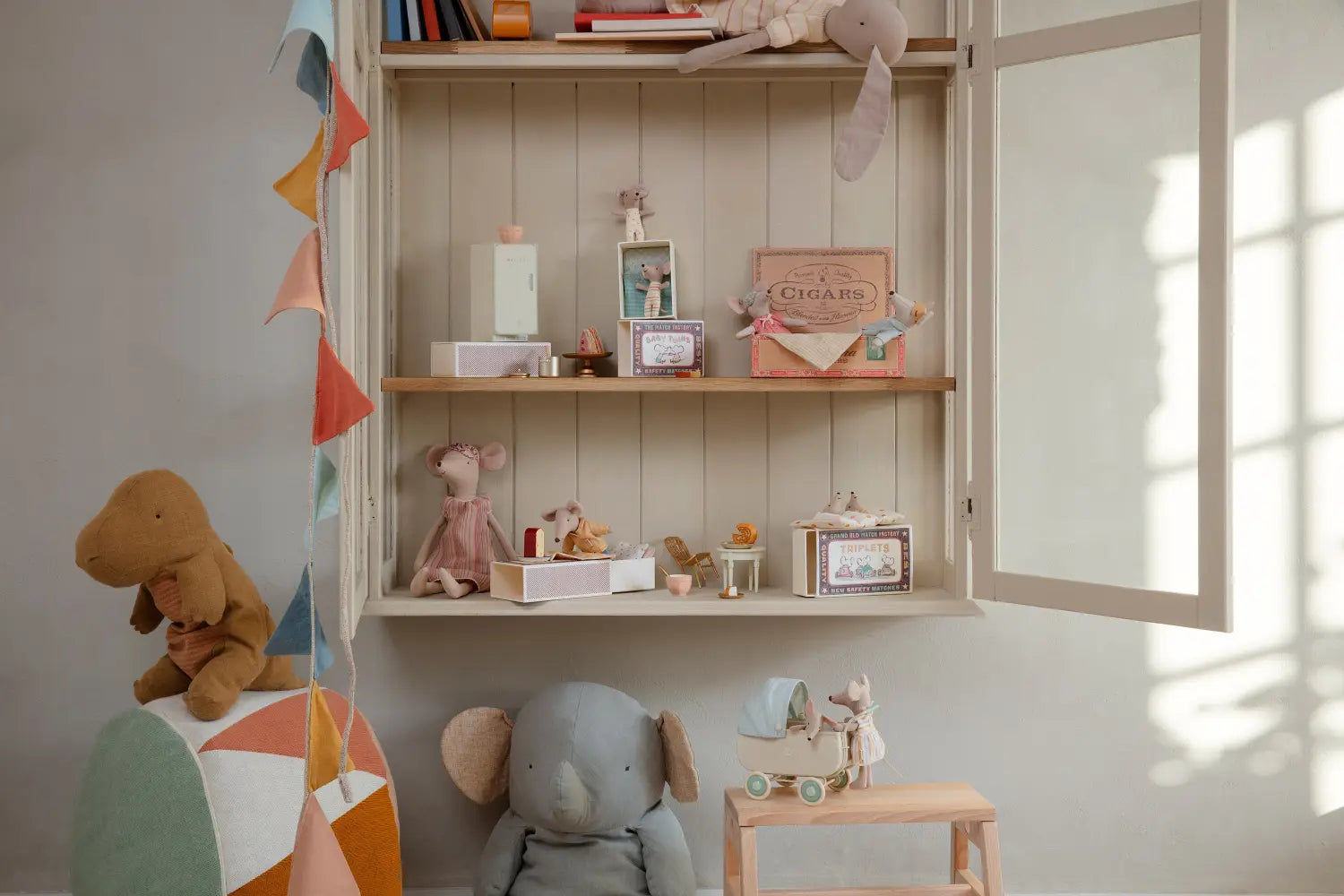 Maileg Worlds - I Want That Present