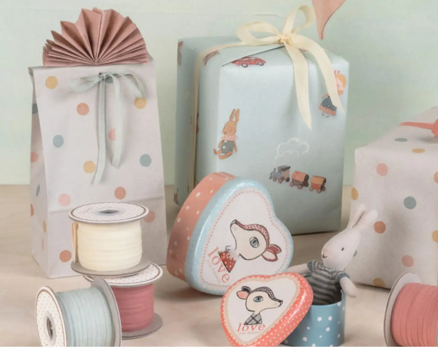 Maileg Gift Wrap - I Want That Present