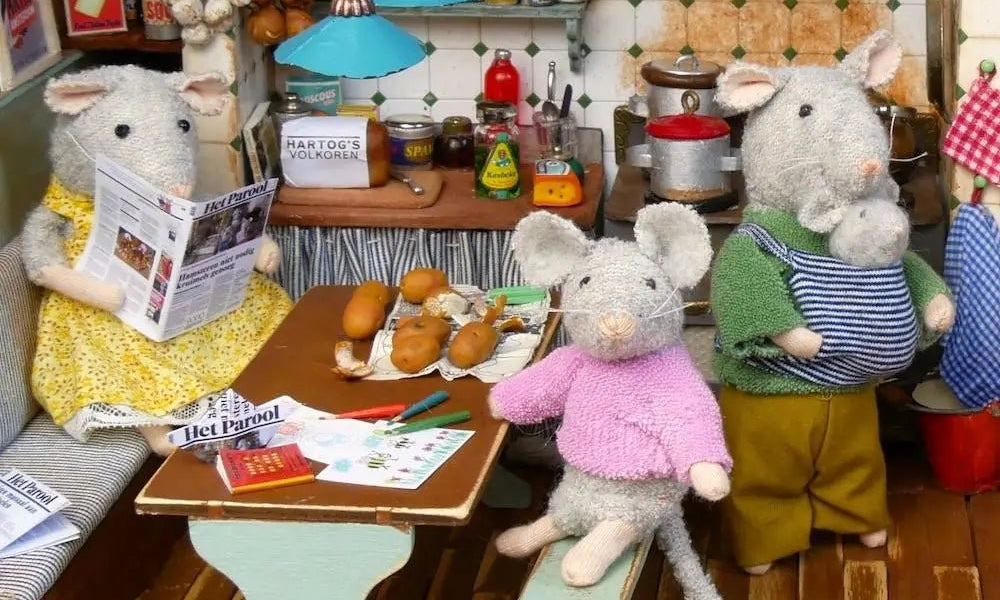 The Mouse Mansion - I Want That Present