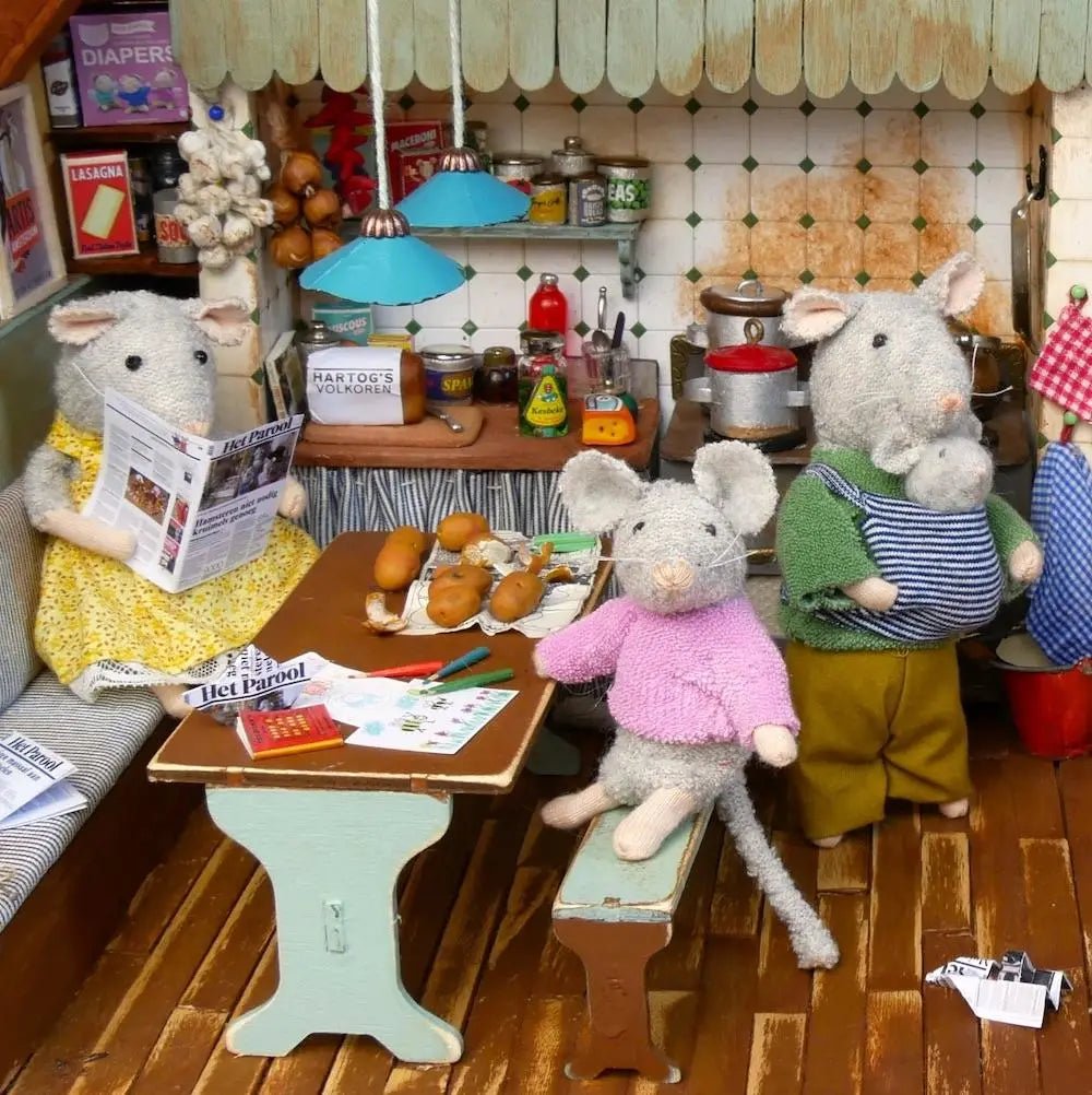 The Mouse Mansion - I Want That Present