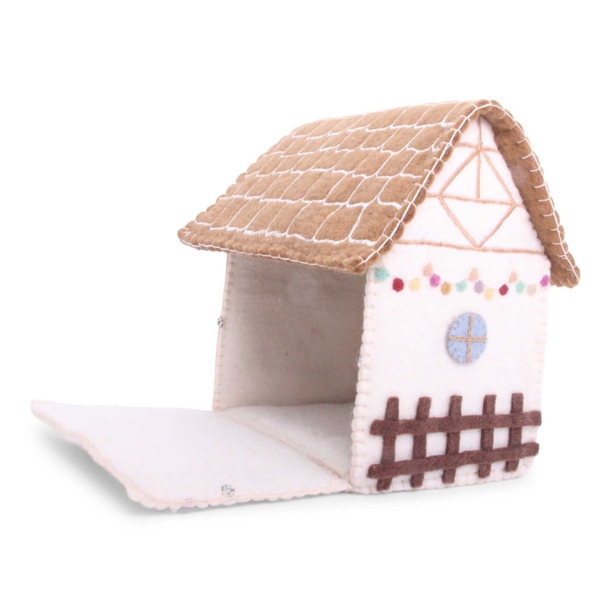 En Gry & Sif Christmas Felt House - I Want That Present