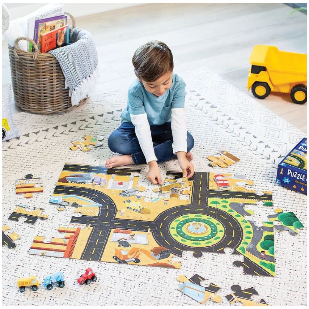 Peaceable Kingdom Puzzle & Play Construction Site - I Want That Present