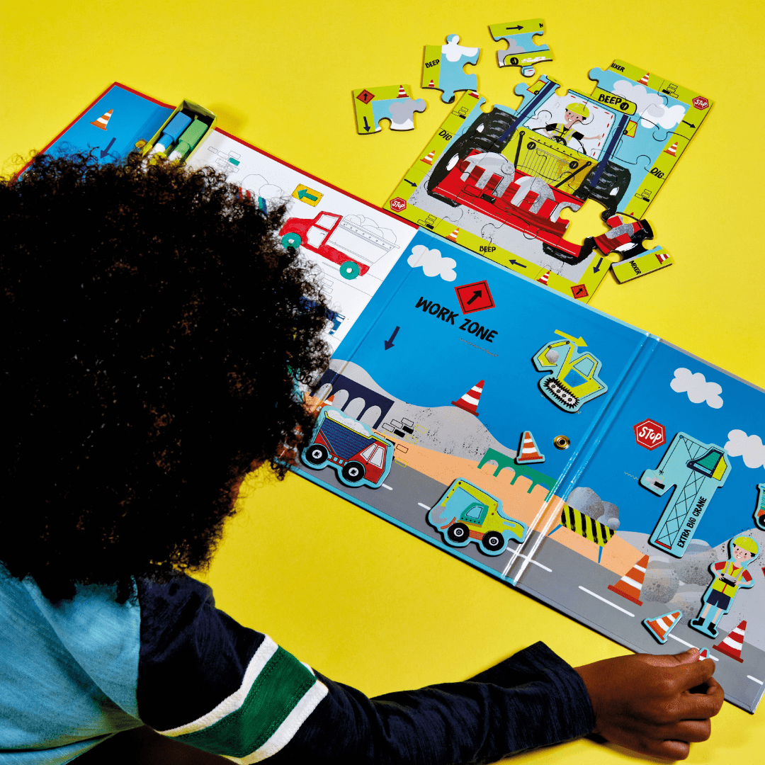Magnetic Multi Play Scene - Construction - I Want That Present