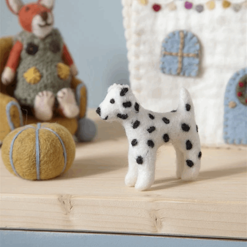 En Gry & Sif Miniature Felt Dalmation Dog - I Want That Present