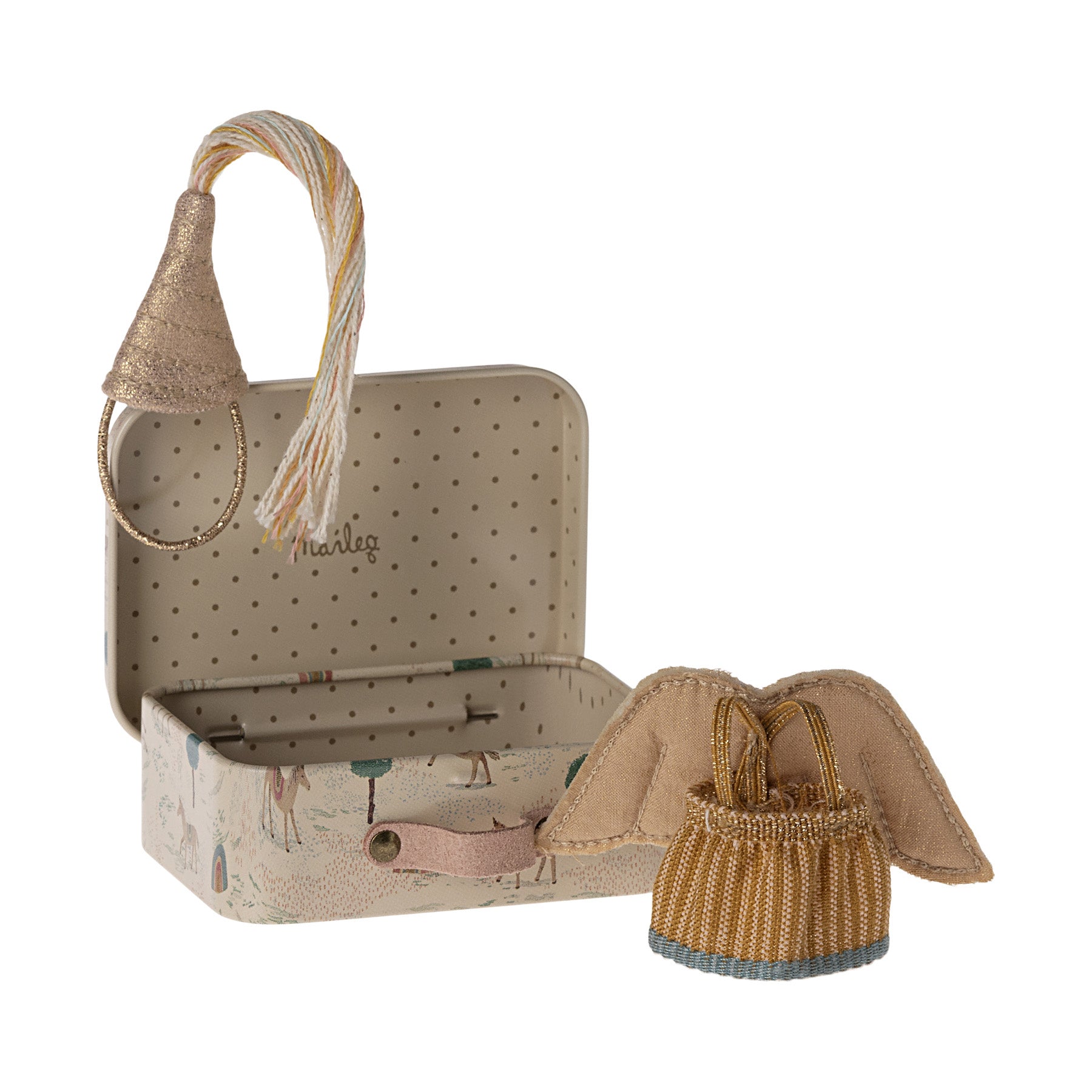 maileg little sister fairy, hat, wings and metal suitcase.