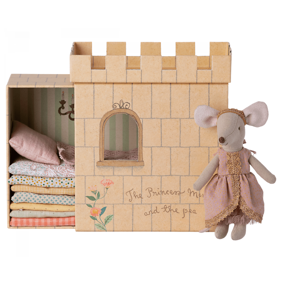 Maileg Princess and the Pea Big Sister Mouse - I Want That Present