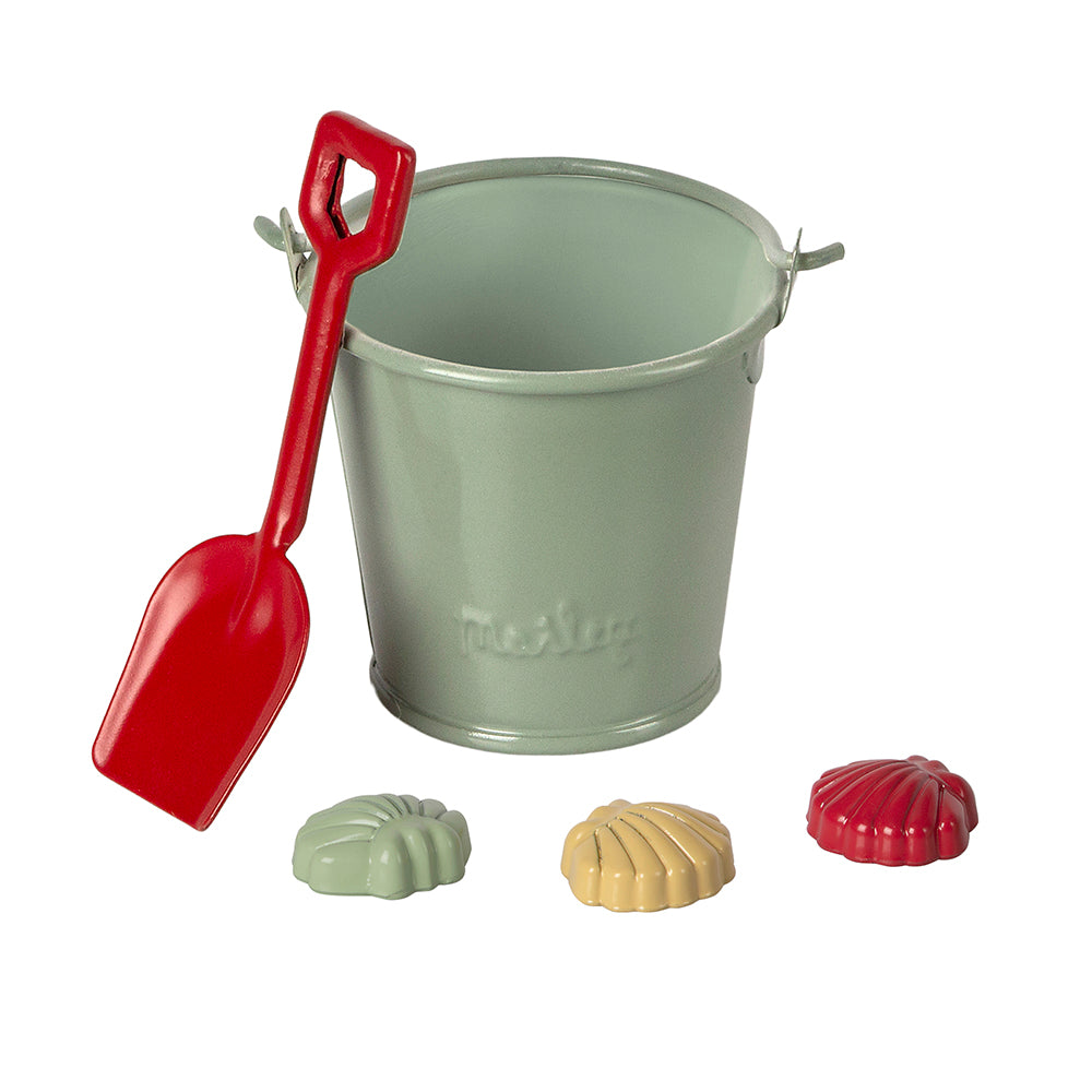 Maileg Beach Set - Bucket, Spade & Shells