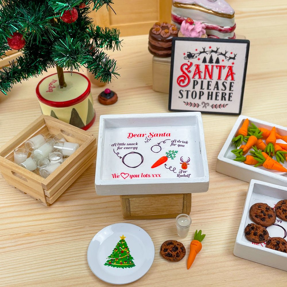 Miniature Christmas Eve Tray & Accessories - I Want That Present