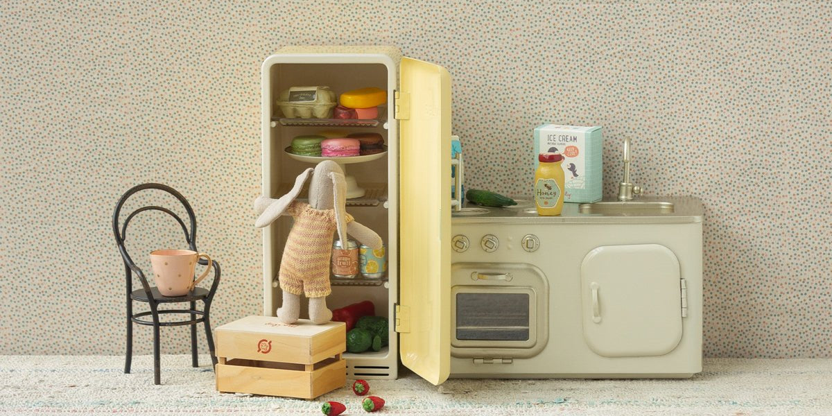 Maileg Winter 2024 Collection - I Want That Present