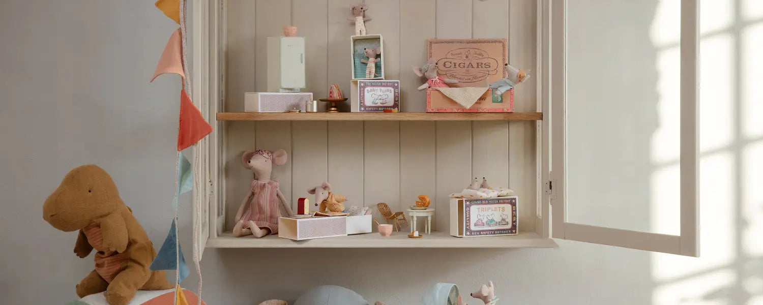 Maileg Worlds - I Want That Present