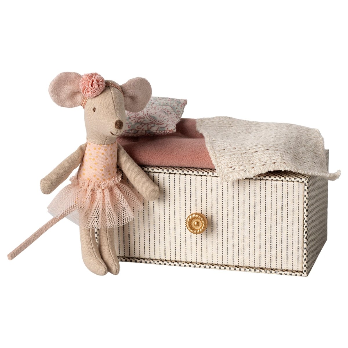 Maileg Little Sister Dance mouse in Daybed - I Want That Present