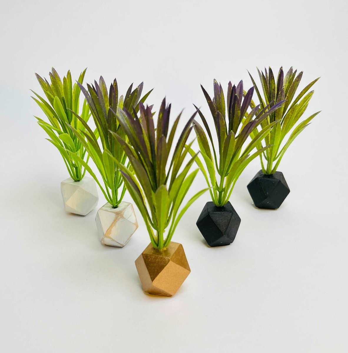 Dollhouse Miniature Plant - I Want That Present