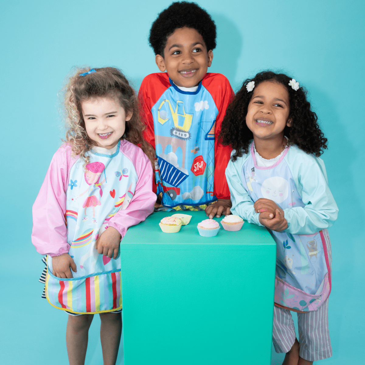 Aprons - Construction - I Want That Present