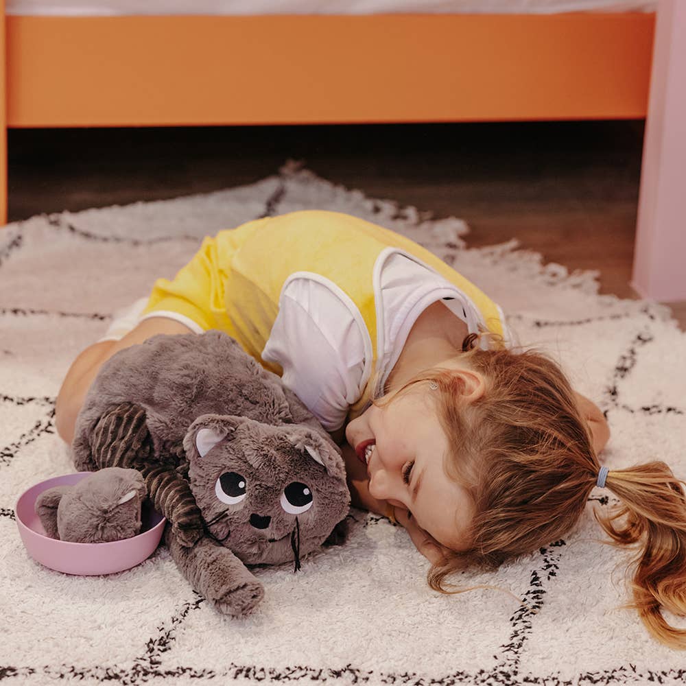 Les Ptipotos Charlie the Cat Mum & Baby Grey - I Want That Present