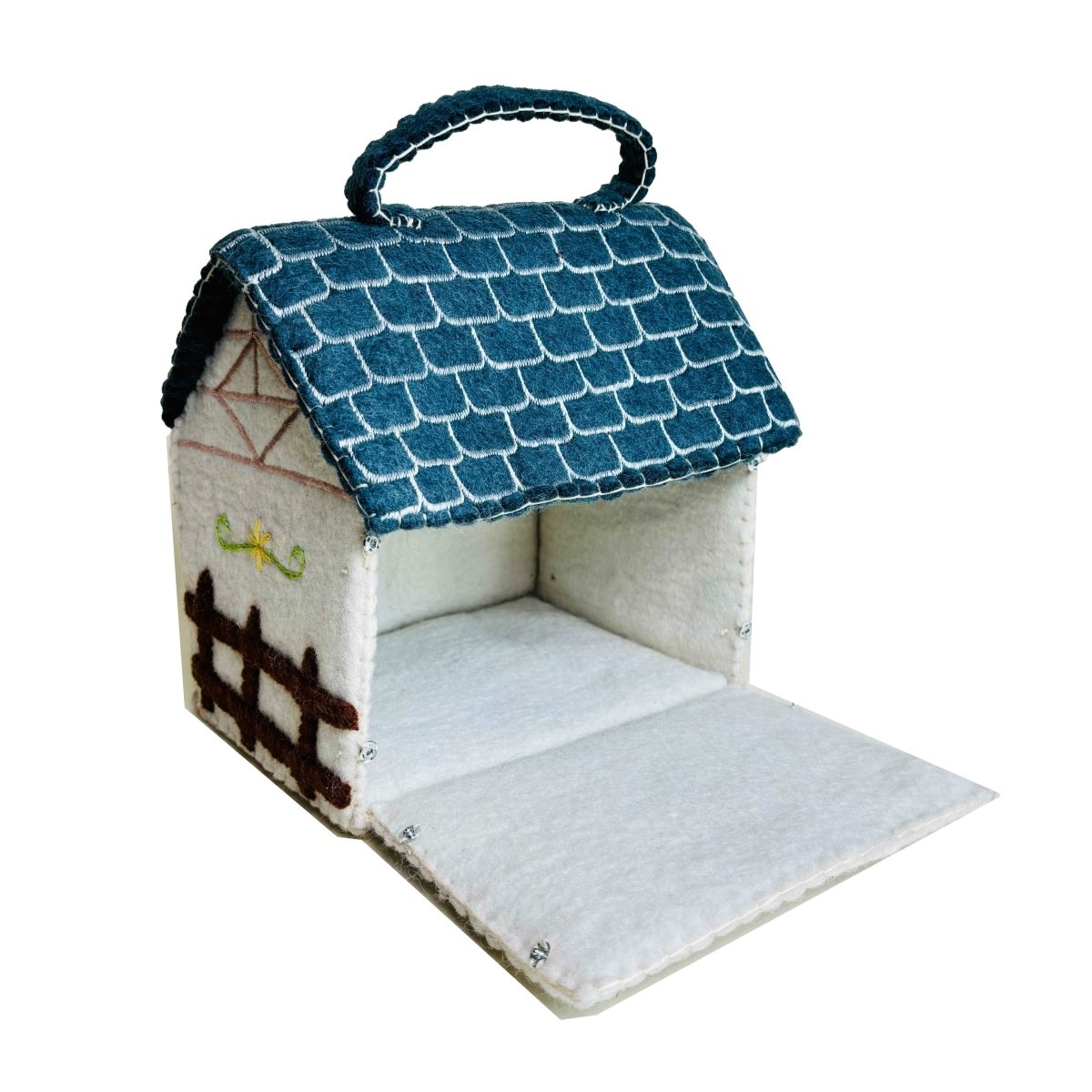 En Gry & Sif Felt House with Furniture, 2 Rabbits & a Dog - I Want That Present