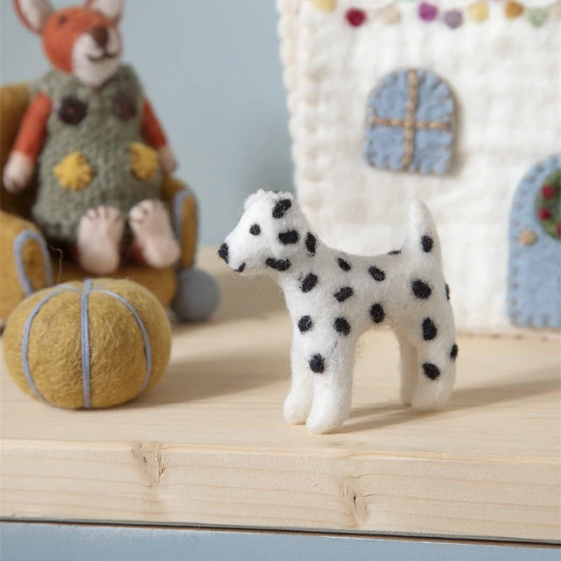 En Gry & Sif Miniature Felt Dalmation Dog