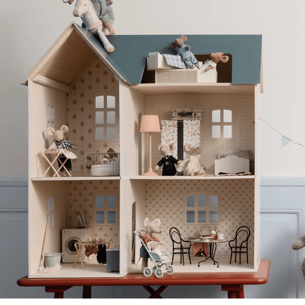 Maileg House of Miniature Dolls House - I Want That Present