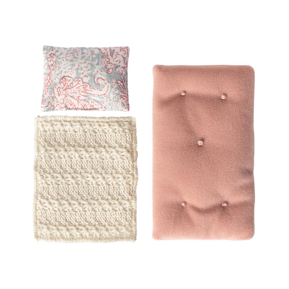 Maileg Little Sister Dance mouse in Daybed - I Want That Present