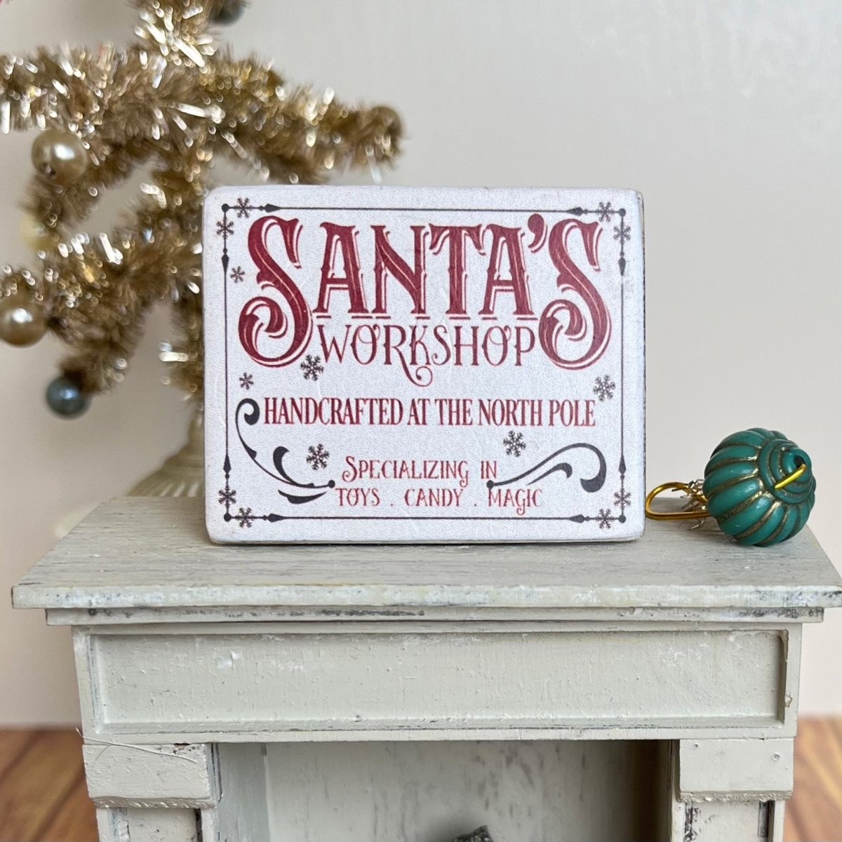 Miniature Santa's Workshop Wooden Signs - I Want That Present